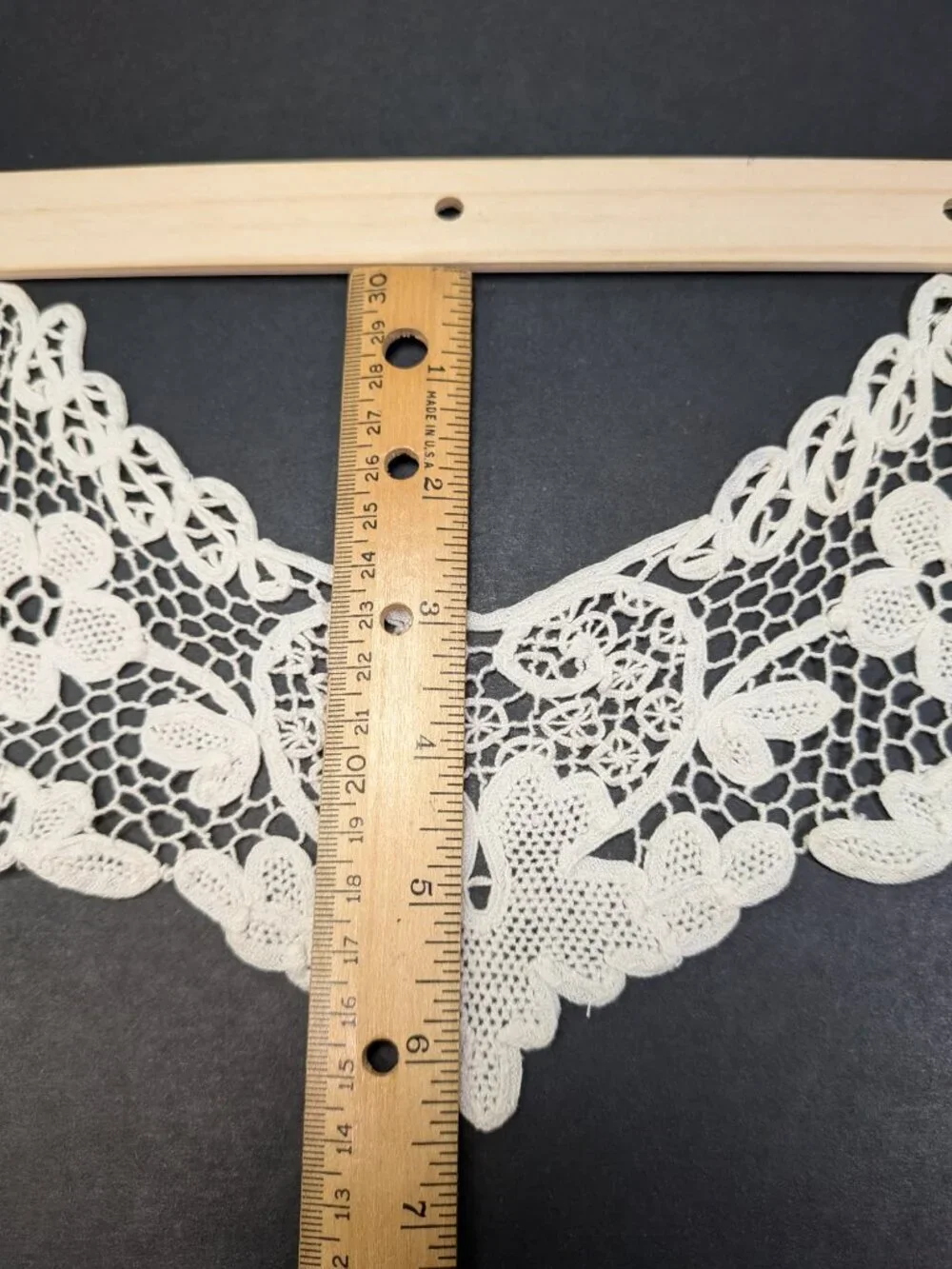 Vintage White Lace Statement Collar 1 Piece Pointed Leaf Motif for Elven Cosplay